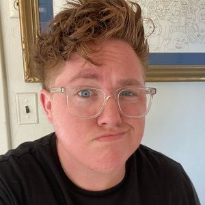 Meet your Posher, Logan